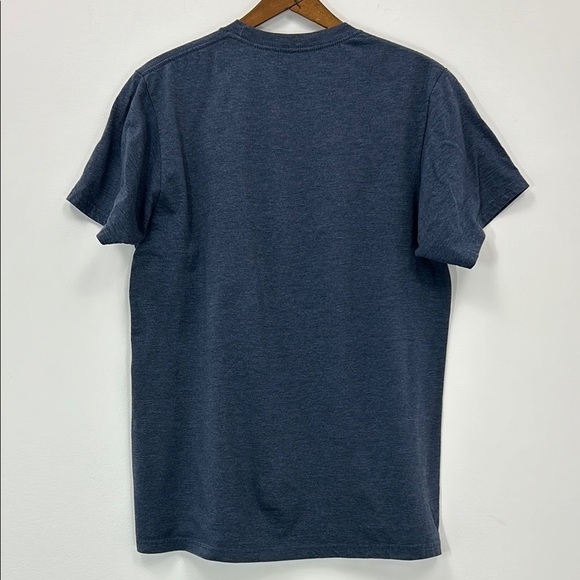 Disney Donald Duck Graphic T-Shirt Navy Vacation Mickey Size Large Mickey Travel - Picture 2 of 4